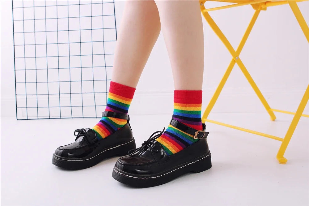 Striped Novelty Socks For Girls Red Pink Rainbow Color Novelty Young Art Funny Hipster Street Dance Gift Dropship