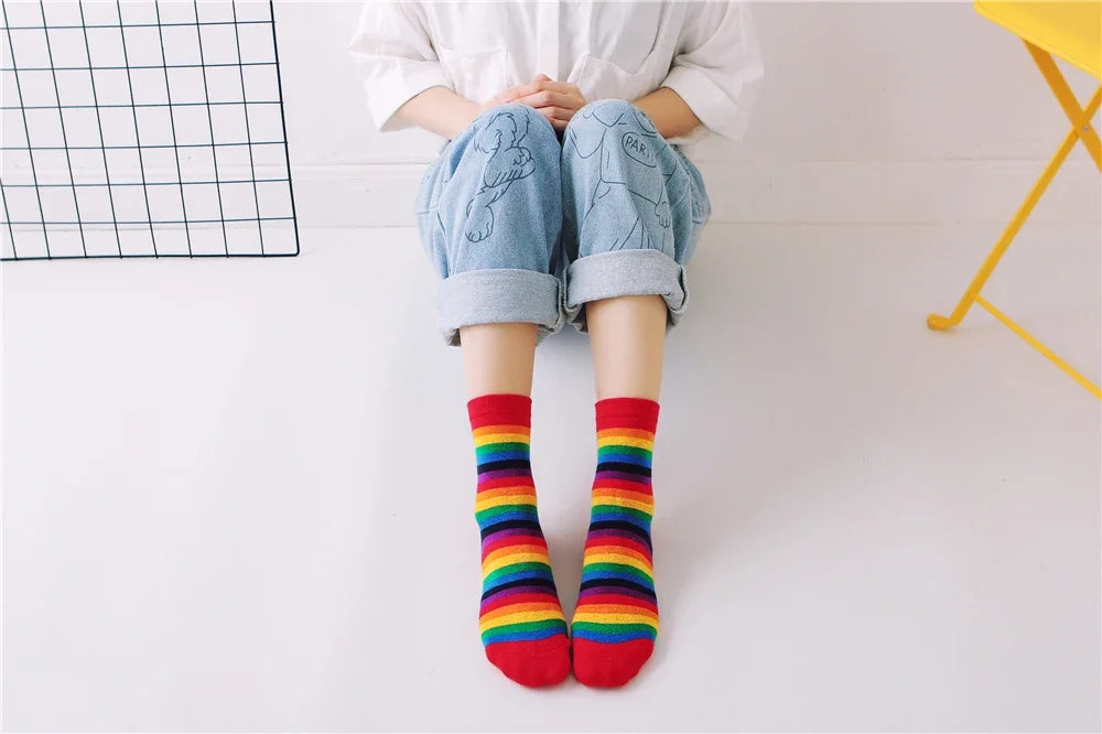 Striped Novelty Socks For Girls Red Pink Rainbow Color Novelty Young Art Funny Hipster Street Dance Gift Dropship