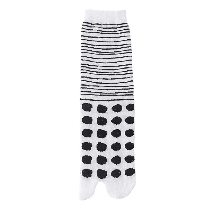 Novelty Tabi Socks Two Toed Sock Japanese Style Cartoon Plants Tree Art Sock Harajuku Cotton Long Two Finger Socks Men Fashions