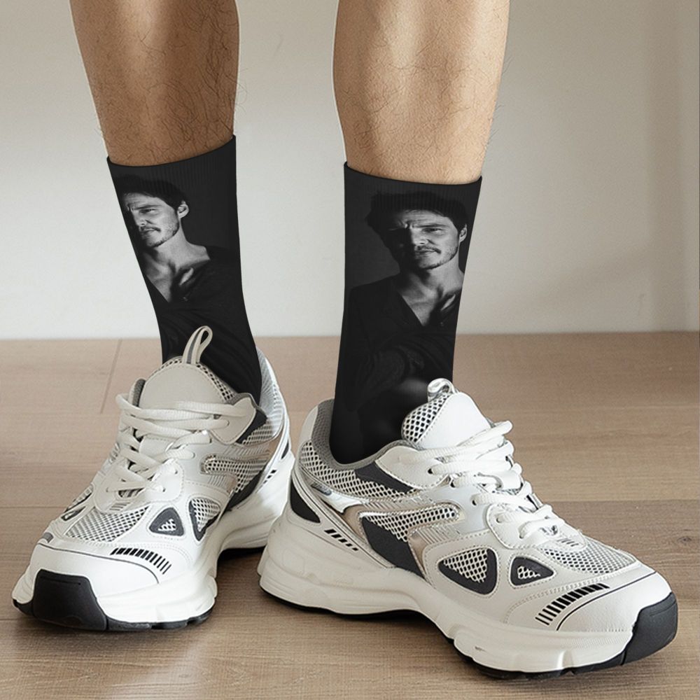 Novelty Mens Pedro Pascal Smile Unisex Winter Socks Hip Hop Happy Socks Street Style Crazy Sock