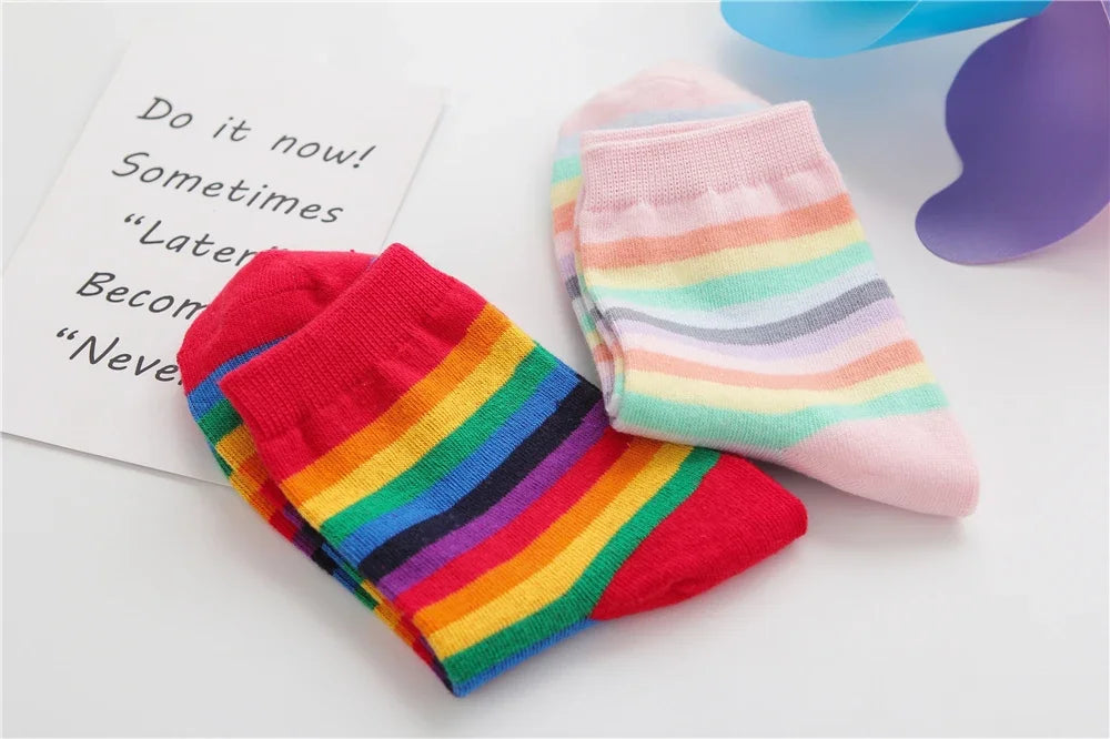 Striped Novelty Socks For Girls Red Pink Rainbow Color Novelty Young Art Funny Hipster Street Dance Gift Dropship