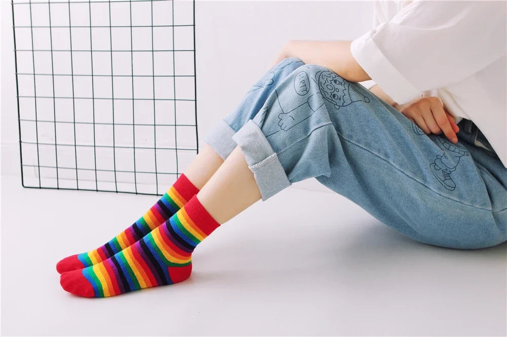 Striped Novelty Socks For Girls Red Pink Rainbow Color Novelty Young Art Funny Hipster Street Dance Gift Dropship