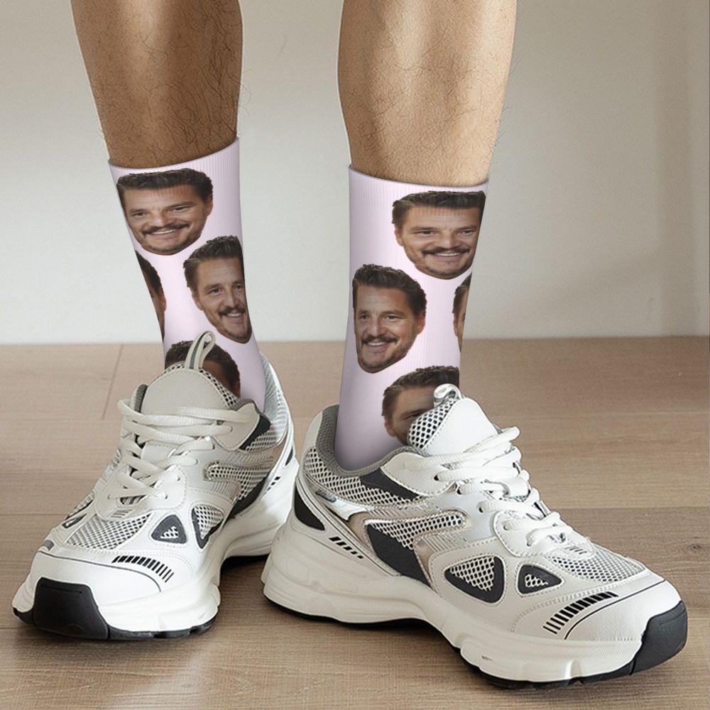 Novelty Mens Pedro Pascal Smile Unisex Winter Socks Hip Hop Happy Socks Street Style Crazy Sock