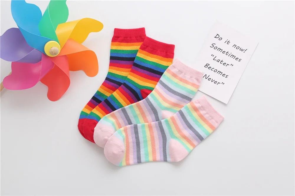 Striped Novelty Socks For Girls Red Pink Rainbow Color Novelty Young Art Funny Hipster Street Dance Gift Dropship