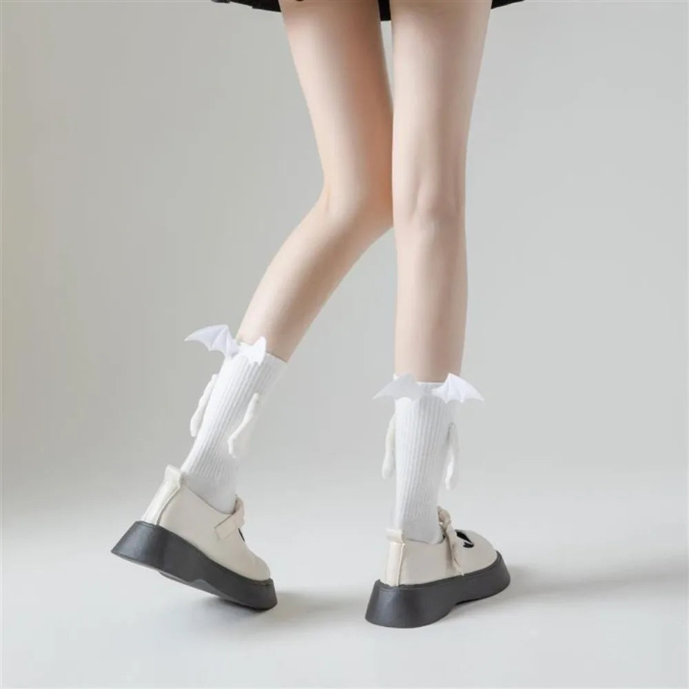 Unique Novelty Halloween Socks Breathable Bat Pattern Magnetic Socks Mid-calf Length Hand-holding Design Couple Socks Cosplay