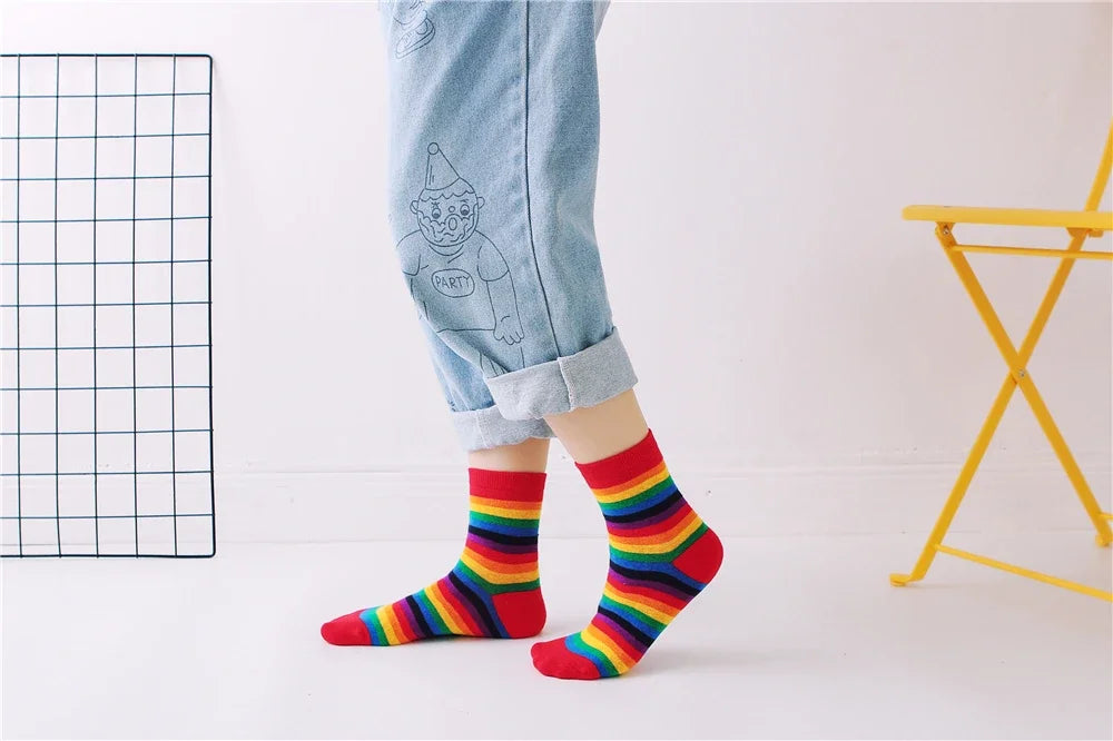 Striped Novelty Socks For Girls Red Pink Rainbow Color Novelty Young Art Funny Hipster Street Dance Gift Dropship