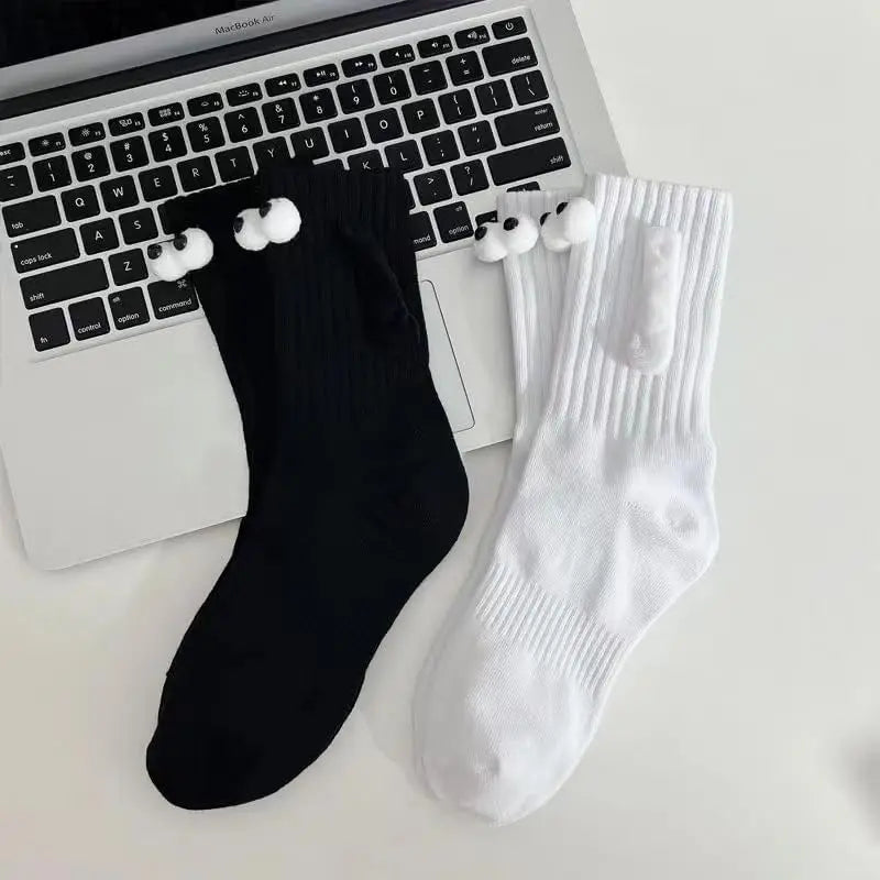 Novelty Magnetic Holding Hands Socks Funny Couples Socks Gifts for Women Men Teens Friends Couples Anniversary Birthday Gifts