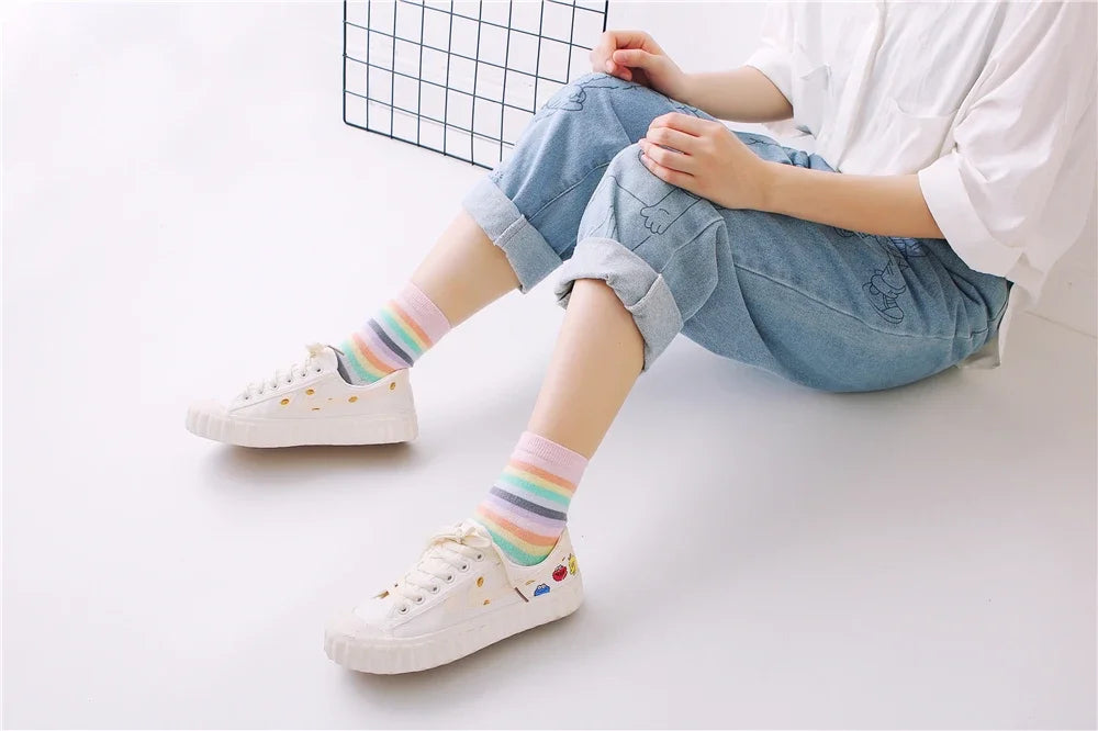Striped Novelty Socks For Girls Red Pink Rainbow Color Novelty Young Art Funny Hipster Street Dance Gift Dropship