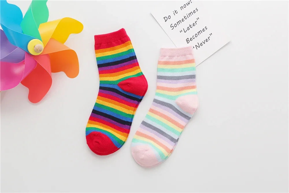 Striped Novelty Socks For Girls Red Pink Rainbow Color Novelty Young Art Funny Hipster Street Dance Gift Dropship