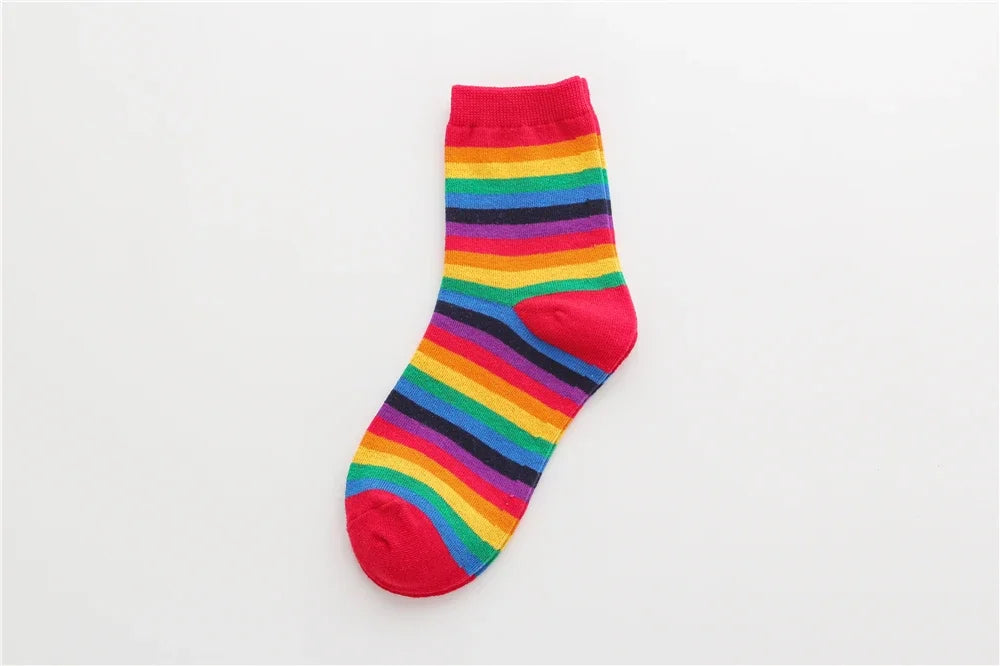 Striped Novelty Socks For Girls Red Pink Rainbow Color Novelty Young Art Funny Hipster Street Dance Gift Dropship