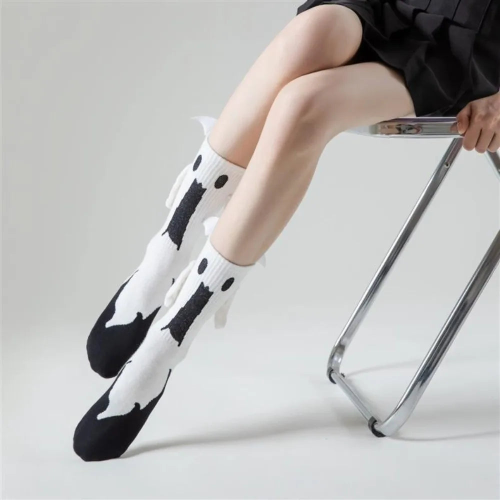 Unique Novelty Halloween Socks Breathable Bat Pattern Magnetic Socks Mid-calf Length Hand-holding Design Couple Socks Cosplay