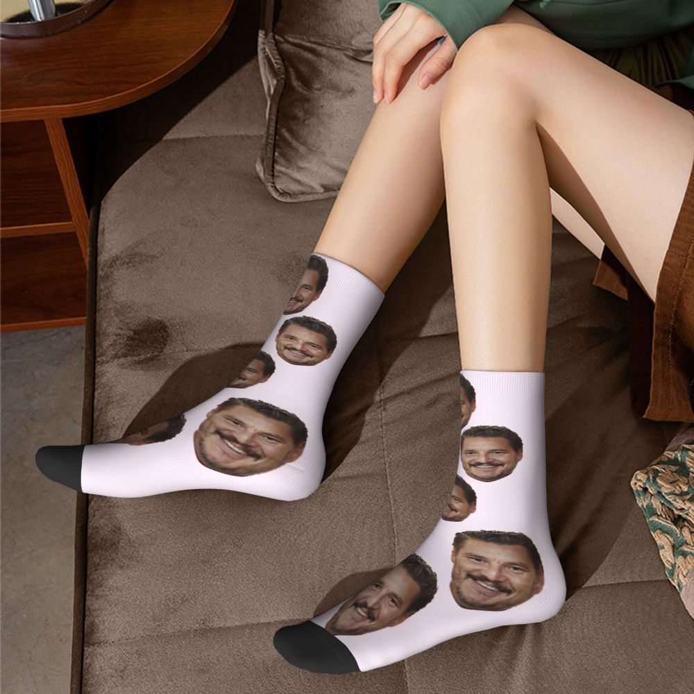 Novelty Mens Pedro Pascal Smile Unisex Winter Socks Hip Hop Happy Socks Street Style Crazy Sock