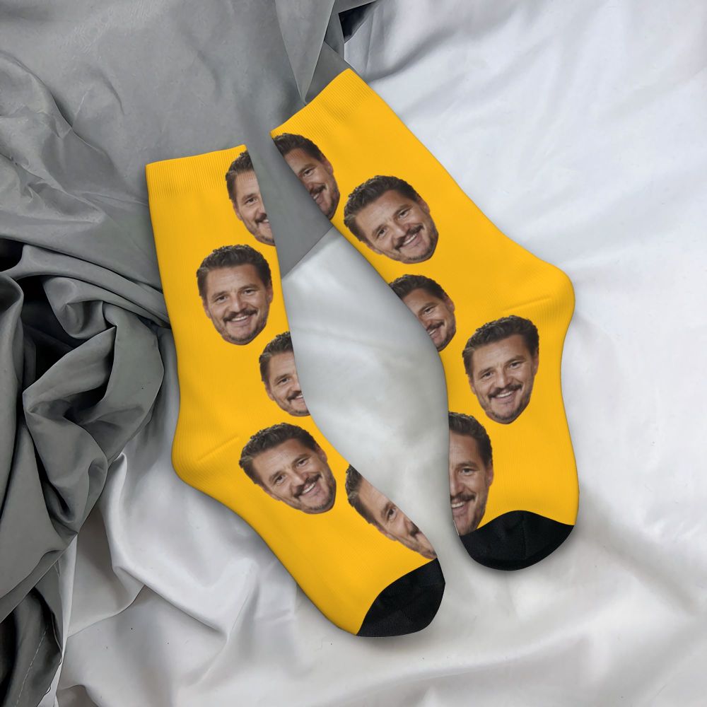 Novelty Mens Pedro Pascal Smile Unisex Winter Socks Hip Hop Happy Socks Street Style Crazy Sock